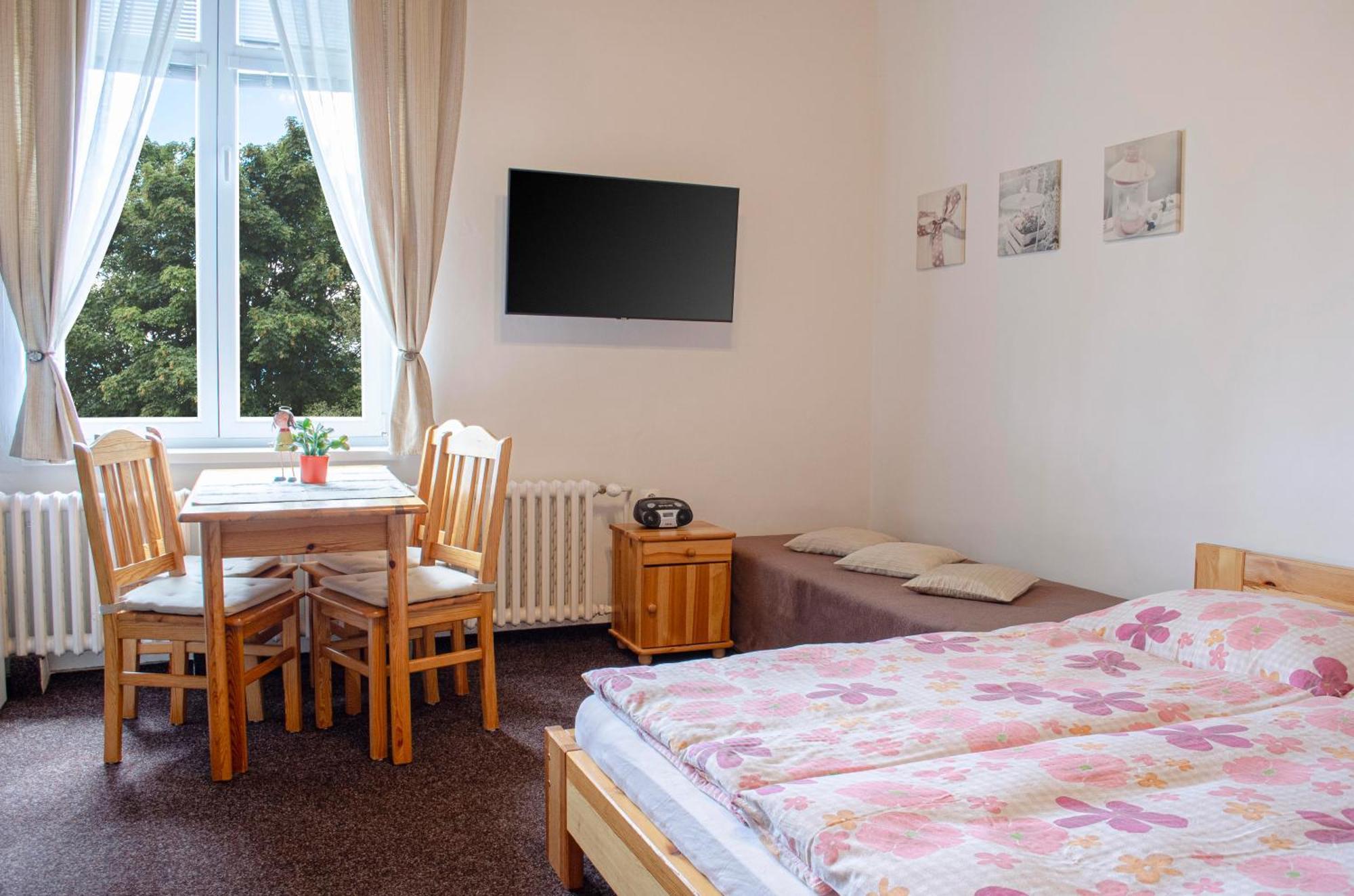 Apartmany Pavilon D - Budget, Classic, Family - Novy Smokovec - High Tatras Vysoké Tatry Buitenkant foto