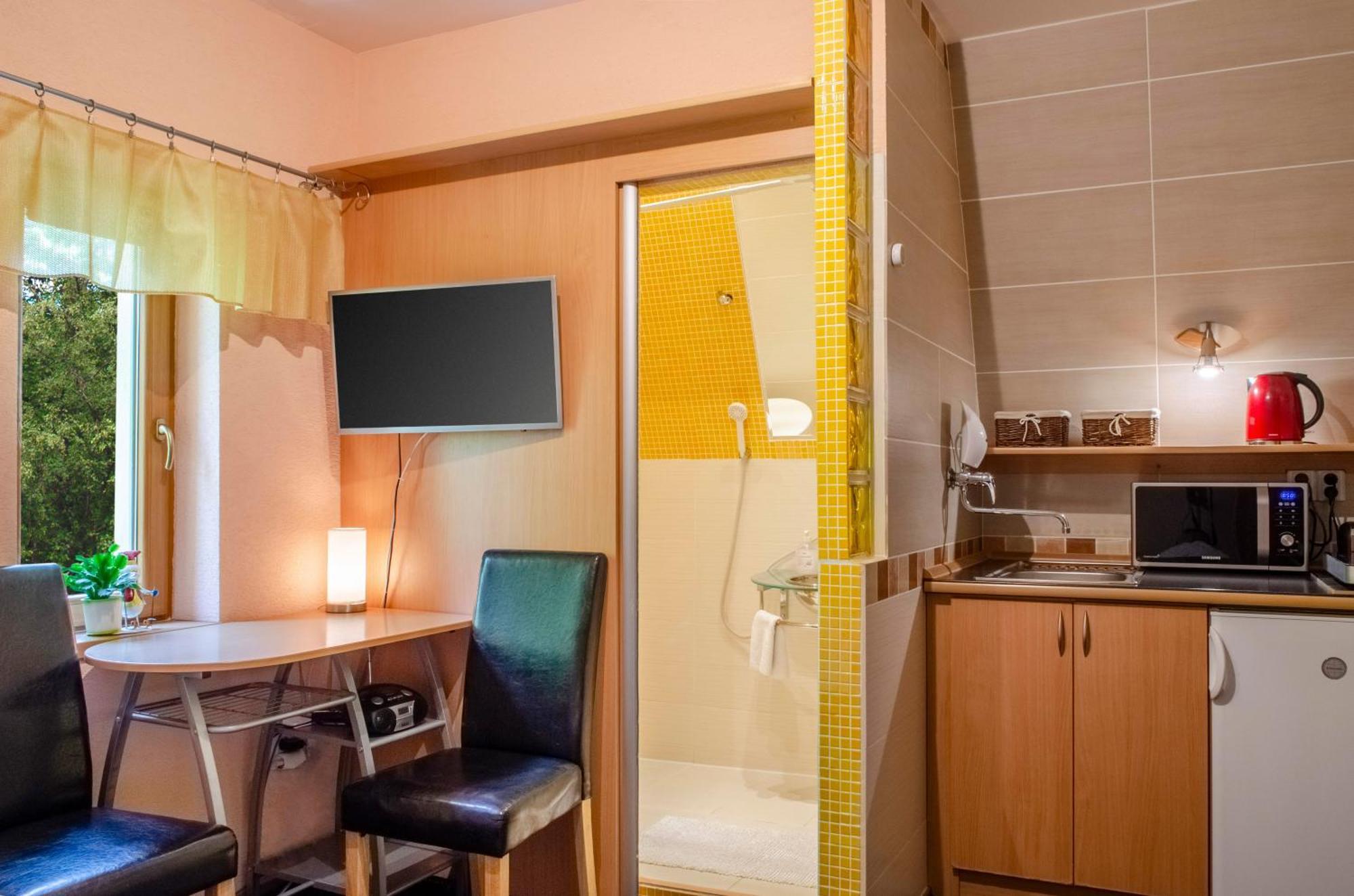 Apartmany Pavilon D - Budget, Classic, Family - Novy Smokovec - High Tatras Vysoké Tatry Buitenkant foto